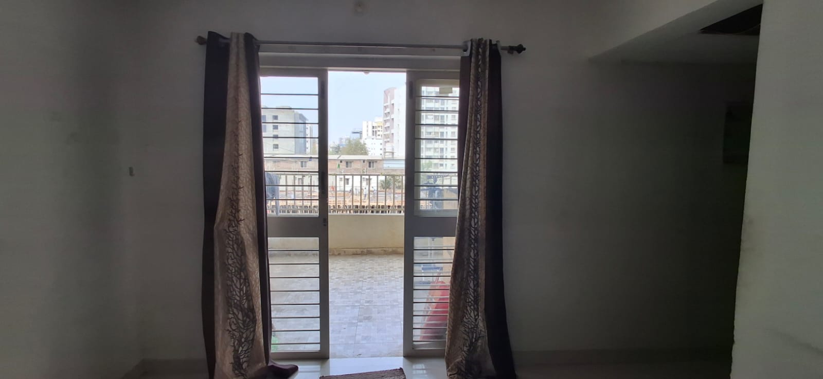 2 BHK Apartment in Hazel View | Ready to Move Residential Fla